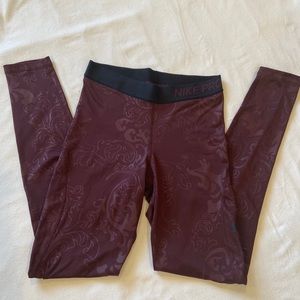 Nike leggings